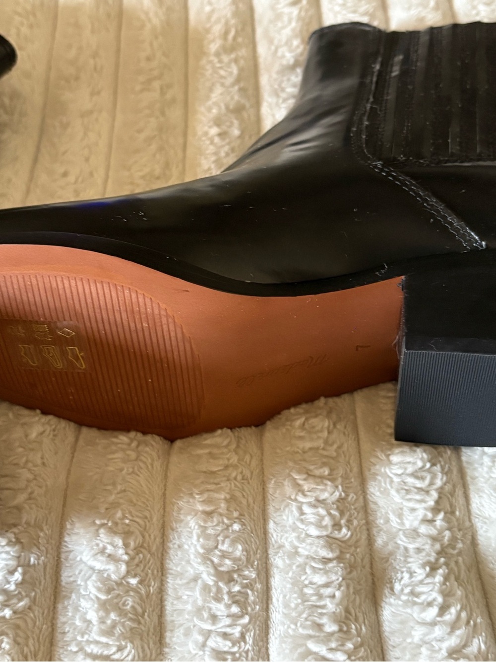 Madewell Black Leather Pointed Chelsea Ankle Boots - Picture 8 of 15